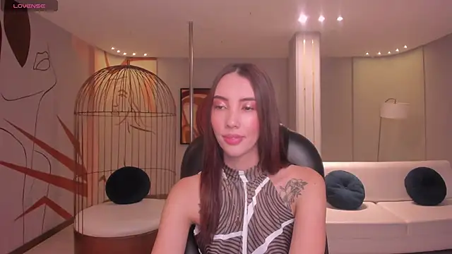 Snapshot of AnaisNin chatting on 03-13-25, 12:35 AnaisNin online show from 03-13-25, 12:35