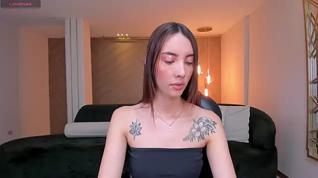 Snapshot of AnaisNin chatting on 03-20-25, 12:32 AnaisNin online show from 03-20-25, 12:32