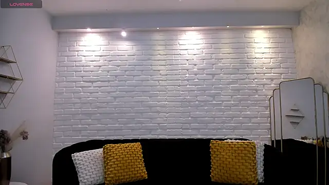 Snapshot of AnaisNin chatting on 09-09-25, 02:33 AnaisNin online show from 09-09-25, 02:33