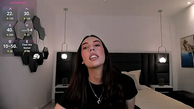 Snapshot of AnaisNin chatting on 10-05-25, 05:44 AnaisNin online show from 10-05-25, 05:44