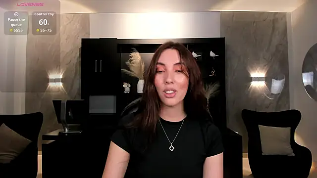 Snapshot of AnaisNin chatting on 10-31-25, 08:43 AnaisNin online show from 10-31-25, 08:43