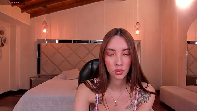 Snapshot of AnaisNin chatting on 11-30-25, 05:28 AnaisNin online show from 11-30-25, 05:28