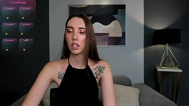 Snapshot of AnaisNin chatting on 12-16-25, 11:04 AnaisNin online show from 12-16-25, 11:04