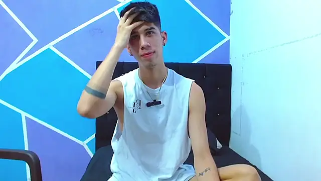 Snapshot of jhony-sex chatting on 12-06-24, 06:15 jhony-sex online show from 12-06-24, 06:15