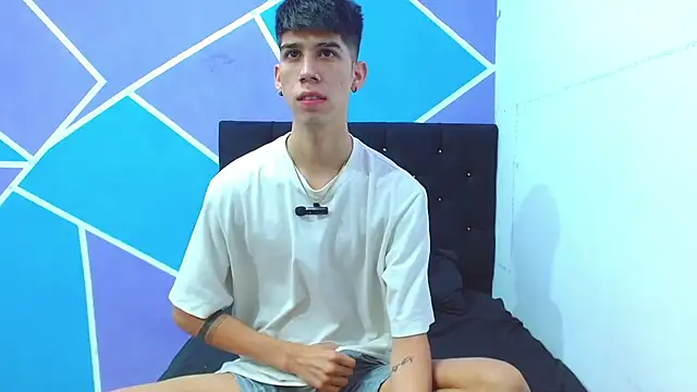 Snapshot of jhony-sex chatting on 12-07-24, 06:21 jhony-sex online show from 12-07-24, 06:21