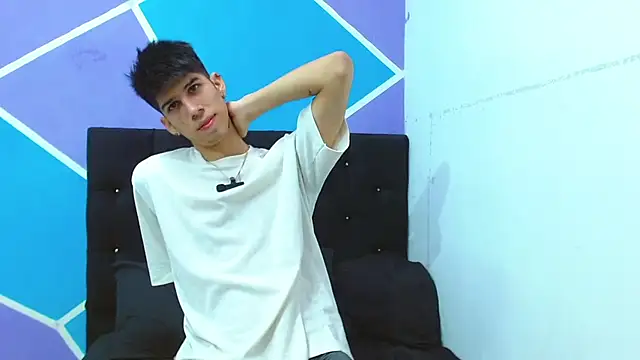 Snapshot of jhony-sex chatting on 12-11-24, 02:52 jhony-sex online show from 12-11-24, 02:52