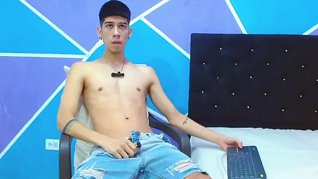 Snapshot of jhony-sex chatting on 01-07-25, 04:08 jhony-sex online show from 01-07-25, 04:08