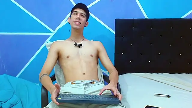 Snapshot of jhony-sex chatting on 01-19-25, 07:58 jhony-sex online show from 01-19-25, 07:58