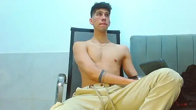 jhony-sex online show from 07-30-26, 07:40