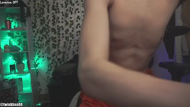 twinkben online show from 11-16-25, 03:34