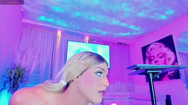 Snapshot of powerfull_ts_20 chatting on 03-13-25, 09:10 powerfull ts 20 online show from 03-13-25, 09:10