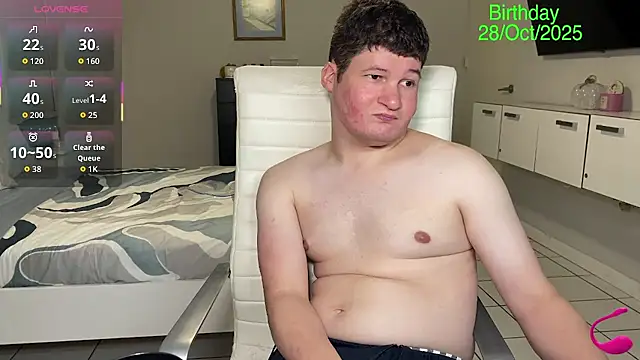 Snapshot of Lorenzo_hernandez chatting on 10-13-25, 07:14 Lorenzo hernandez online show from 10-13-25, 07:14