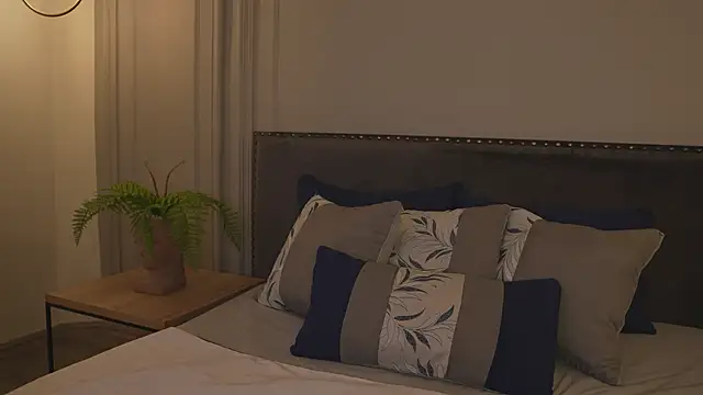 Snapshot of IrisBaker chatting on 02-12-26, 10:16 IrisBaker online show from 02-12-26, 10:16