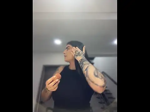 Snapshot of IrisBaker chatting on 05-23-26, 08:57 IrisBaker online show from 05-23-26, 08:57