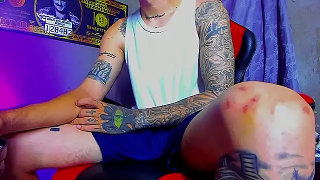 Snapshot of smoker445 chatting on 11-11-25, 09:48 smoker445 online show from 11-11-25, 09:48