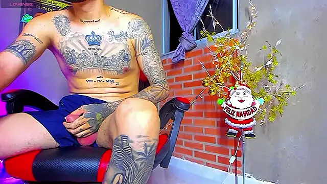 Snapshot of smoker445 chatting on 11-27-25, 12:13 smoker445 online show from 11-27-25, 12:13