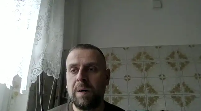 Snapshot of Huncutkuki chatting on 01-19-25, 09:11 Huncutkuki online show from 01-19-25, 09:11