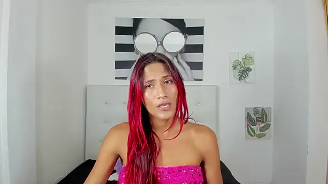 Snapshot of Brisahott chatting on 10-31-25, 07:48 Brisahott online show from 10-31-25, 07:48