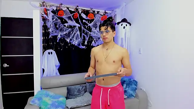 UNIVERSAL SEXX  online show from 10-16-25, 05:52