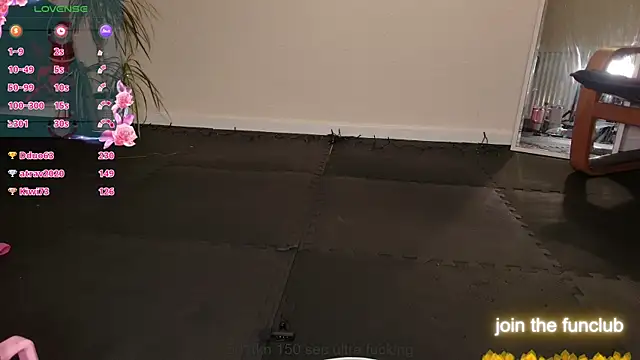 Milky flexy cat online show from 01-14-25, 11:27