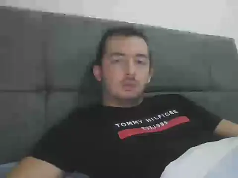 laynufff online show from 10-19-25, 03:01