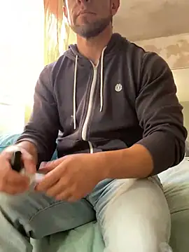 FumesClouds online show from 12-19-24, 10:21