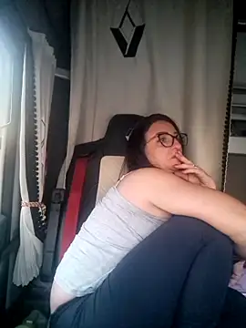 Snapshot of cuplubijoanna chatting on 03-08-25, 05:43 cuplubijoanna online show from 03-08-25, 05:43