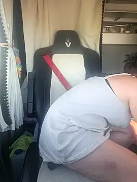 Snapshot of cuplubijoanna chatting on 03-18-25, 03:53 cuplubijoanna online show from 03-18-25, 03:53