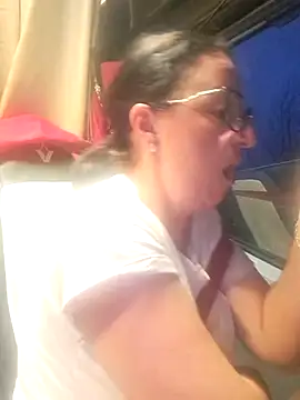 Snapshot of cuplubijoanna chatting on 03-21-25, 05:32 cuplubijoanna online show from 03-21-25, 05:32