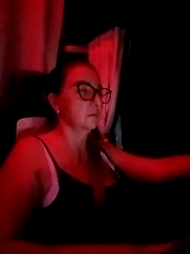 Snapshot of cuplubijoanna chatting on 10-18-25, 10:54 cuplubijoanna online show from 10-18-25, 10:54