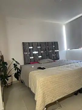 rossth1 online show from 02-25-26, 07:23