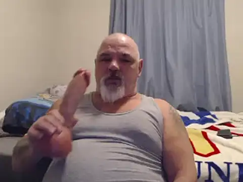 Newfiesausage1972 online show from 01-12-25, 02:30