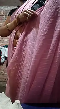 Snapshot of Simaran_bhabhi chatting on 02-02-25, 02:48 Simaran bhabhi online show from 02-02-25, 02:48