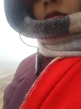 Snapshot of Simaran_bhabhi chatting on 02-09-25, 01:44 Simaran bhabhi online show from 02-09-25, 01:44