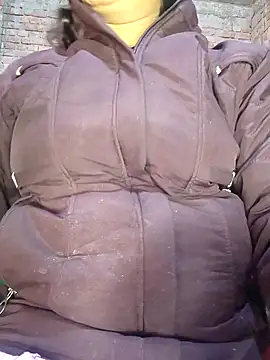 Snapshot of Simaran_bhabhi chatting on 02-09-25, 05:40 Simaran bhabhi online show from 02-09-25, 05:40