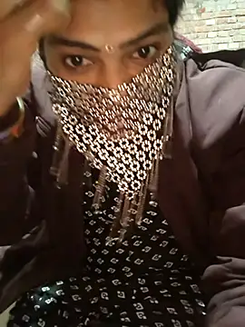 Snapshot of Simaran_bhabhi chatting on 02-13-25, 12:43 Simaran bhabhi online show from 02-13-25, 12:43