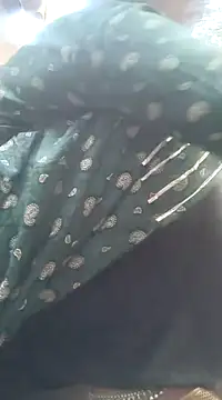 Snapshot of Simaran_bhabhi chatting on 02-18-25, 01:10 Simaran bhabhi online show from 02-18-25, 01:10