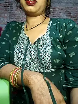 Snapshot of Simaran_bhabhi chatting on 03-04-25, 03:15 Simaran bhabhi online show from 03-04-25, 03:15