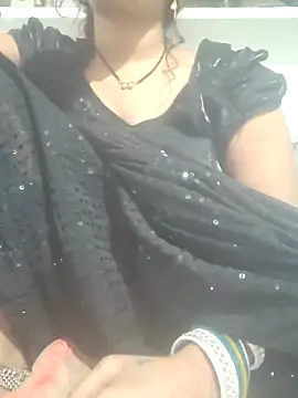 Snapshot of Simaran_bhabhi chatting on 11-01-25, 02:19 Simaran bhabhi online show from 11-01-25, 02:19