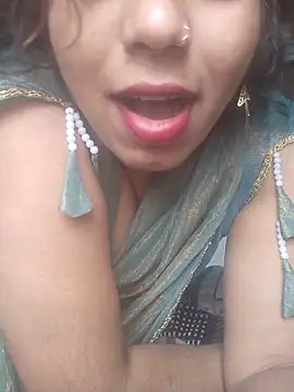 Snapshot of Simaran_bhabhi chatting on 11-04-25, 01:16 Simaran bhabhi online show from 11-04-25, 01:16