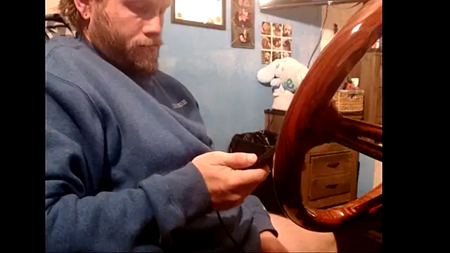 Snapshot of long_thinmint86 chatting on 10-08-25, 01:53 long thinmint86 online show from 10-08-25, 01:53