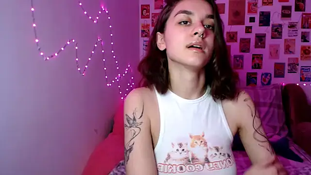 Snapshot of Celine_Dionn chatting on 02-02-25, 10:57 Celine Dionn online show from 02-02-25, 10:57