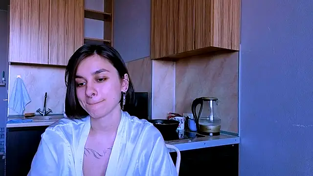 Snapshot of Celine_Dionn chatting on 06-18-26, 09:14 Celine Dionn online show from 06-18-26, 09:14
