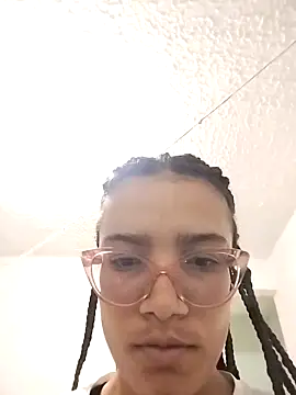 Yaumiko online show from 04-08-26, 11:32