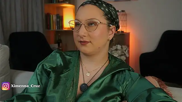 Ximenna Cruz online show from 03-06-26, 12:34