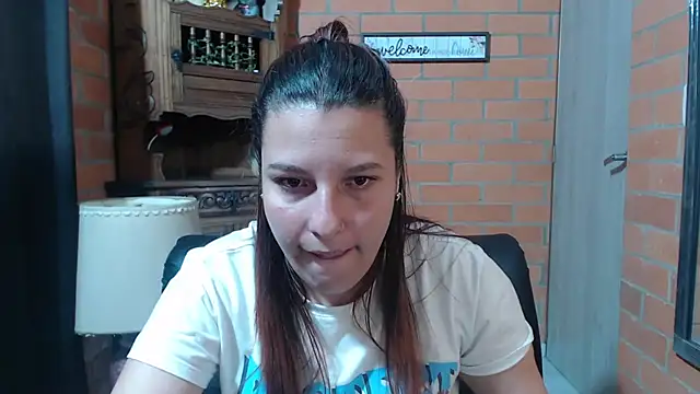 alexia 87 online show from 12-23-25, 03:48