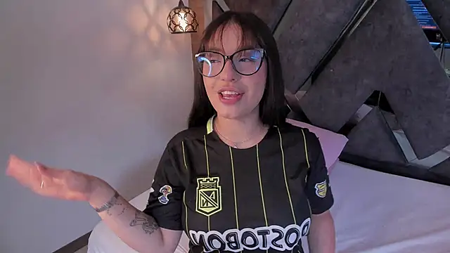 Venus velez  online show from 04-13-26, 12:54