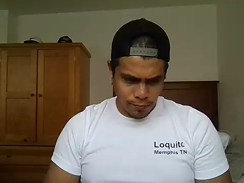 Snapshot of lozter345 chatting on 09-10-25, 05:57 lozter345 online show from 09-10-25, 05:57