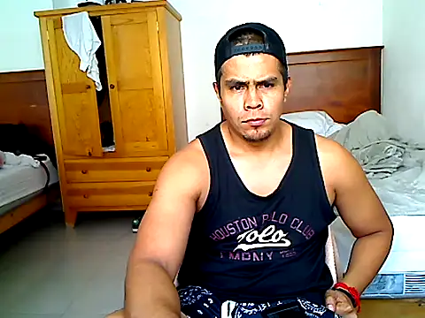 Snapshot of lozter345 chatting on 09-11-25, 06:19 lozter345 online show from 09-11-25, 06:19