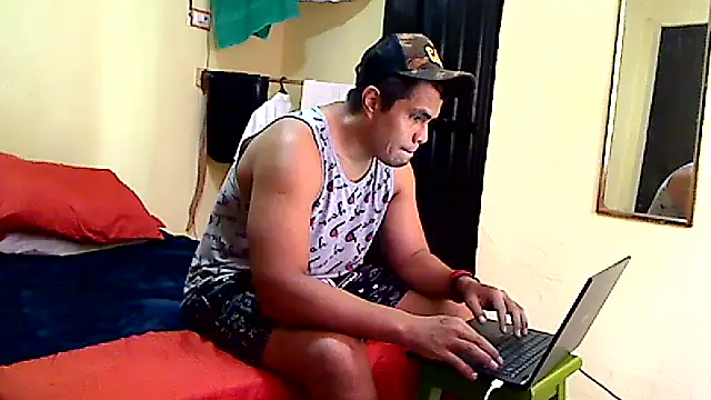 Snapshot of lozter345 chatting on 09-17-25, 06:20 lozter345 online show from 09-17-25, 06:20